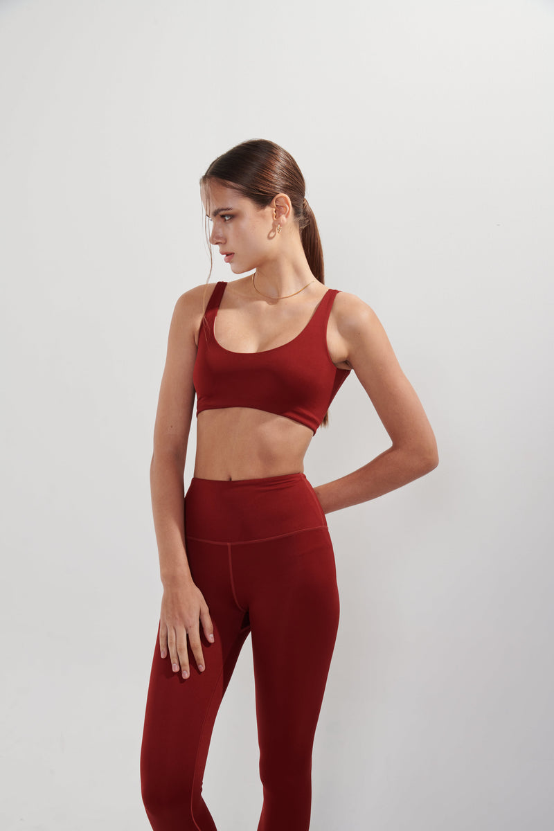 The AirRise scoop neck sports bra - Wine Red